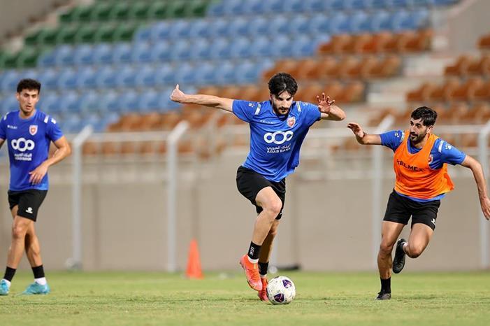 دعم جماهيري لافت للمنتخب الوطني في مسقط 1748937838892