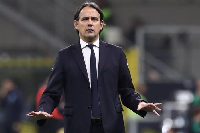 "مكالمة من باريس".. أول قرار من إنزاجي بعد تولي تدريب الهلال إنزاجي