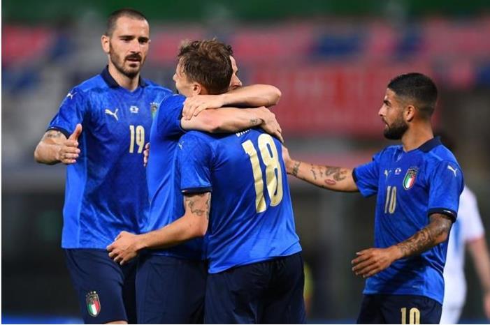 image_750x_60ba995f3ac39