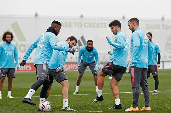 غياب ثنائي ريال مدريد عن التدريب الجماعي EpwvChTXMAItm41-e1608559052890