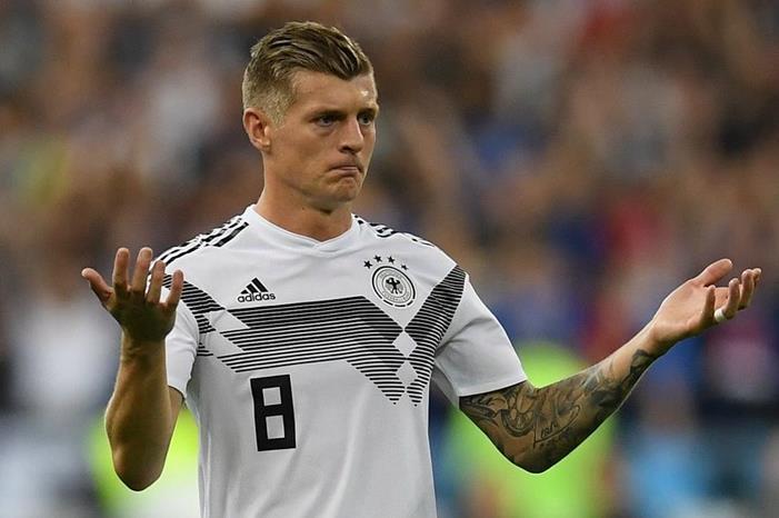 موقف ريال مدريد من اعتزال كروس دولياً  toni-kroos