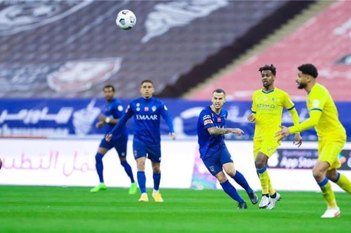 خلاف بين بن نافل وآل معمر تشعل الهلال والنصر 223415