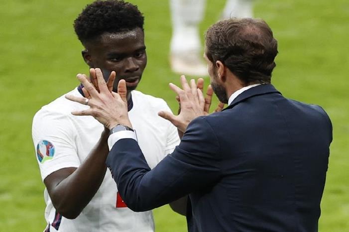 60e2c21e423604351c65cbdf