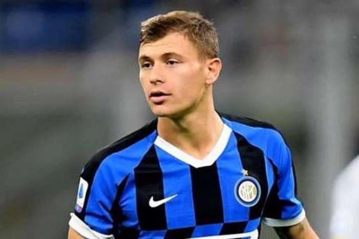 إنتر ميلان يرد على أنباء تعاقد ليفربول مع باريلا EGGOsq3XkAAlTYA