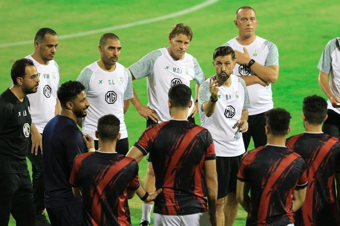 ثلاثي-أهلاوي-خارج-حسابات-هاسي-في-الموسم-الجديد