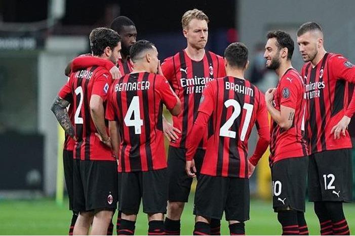 124-004326-milan-champions-league-seria-a_700x400