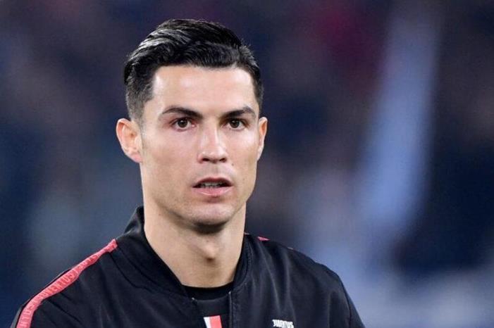 النجم-كريستيانو-رونالدو-800x549