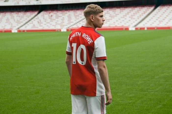 مدرب آرسنال : سميث رو قادر على تحمل قيمة هذا القميص dd7a077a-95b2-4249-a217-3784e6e178bc_16x9_1200x676