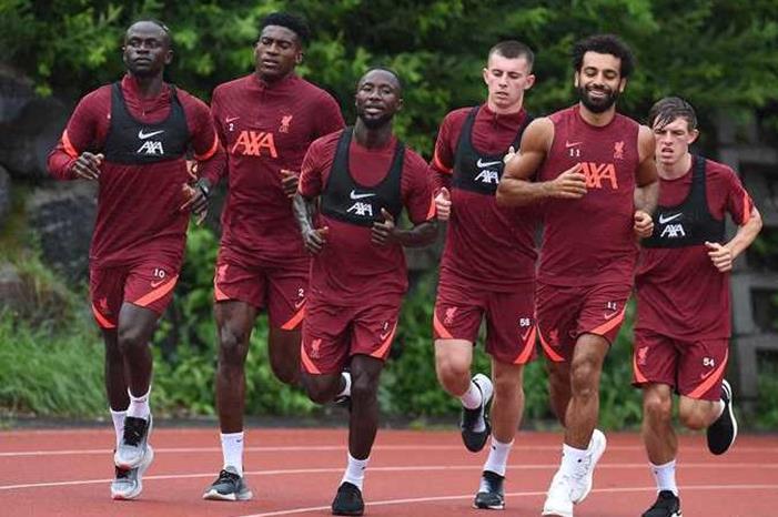 لاعب ليفربول يغادر معسكر النمسا تمهيدا لرحيله 1584004_0