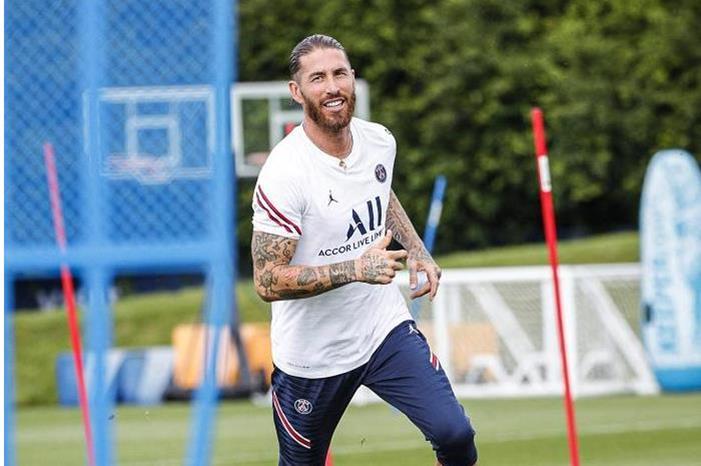 راموس يستفز ريال مدريد بصورة مبابي في تدريبات باريس 329655_55_1627124326