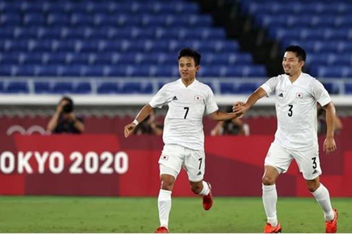 اليابان تكتسح فرنسا برباعية نظيفة 751