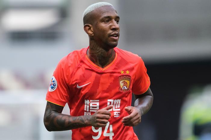أندرسون تاليسكا يثير الجدل  anderson-talisca-guangzhou-evergrande_1ukzzhsgf9uak18sla8i34fmui