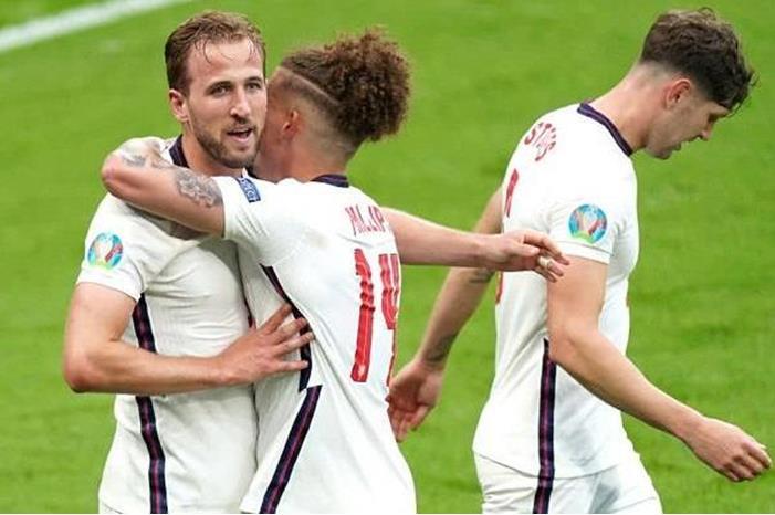 100-192829-england-ukraine-euro-2020_700x400