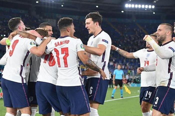 منتخب-إنجلترا-800x549