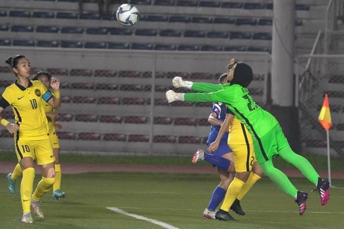 فوز كبير للفلبين أمام ماليزيا في بطولة منطقة آسيان للسيدات Malaysia-v-Philippines---1