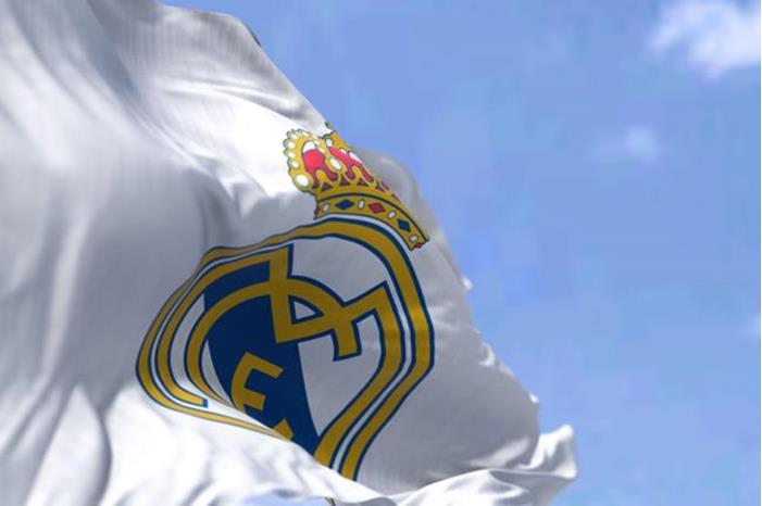 ريال مدريد يبدل رعايته من أودي إلى بي إم دبليو 62cf0acd4c59b76dae25ed74