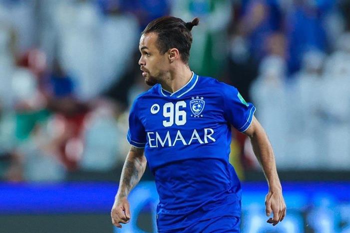 كورينثيانز البرازيلي يستهدف ضم ميشيل ديلغادو نجم الهلال السعودي michel