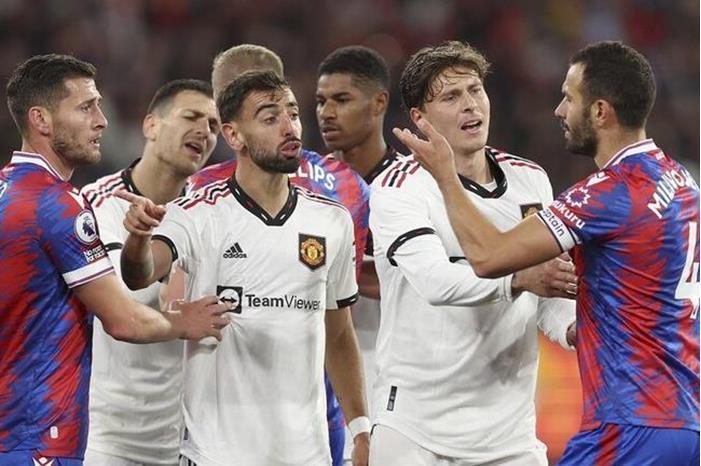 مانشستر يونايتد يواصل انتصاراته 62d6d5a24c59b7151c0b9808