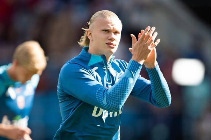 بعد انتقاله إلى النادي المملوك إماراتيا.. هالاند يستخدم عبارة "إن شاء الله" 62d8fe254236042a7a4b0bae