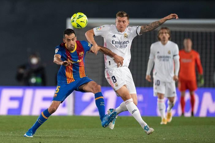 القناة المجانية الناقلة لمباراة برشلونة وريال مدريد فجر الغد 19_2021-637706842126581895-658