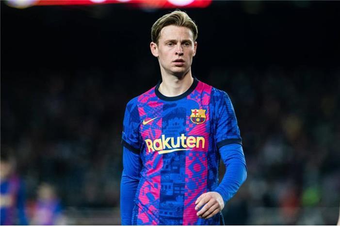 اليونايتد يضع خطة بديلة حال فشل ضم دي يونج large