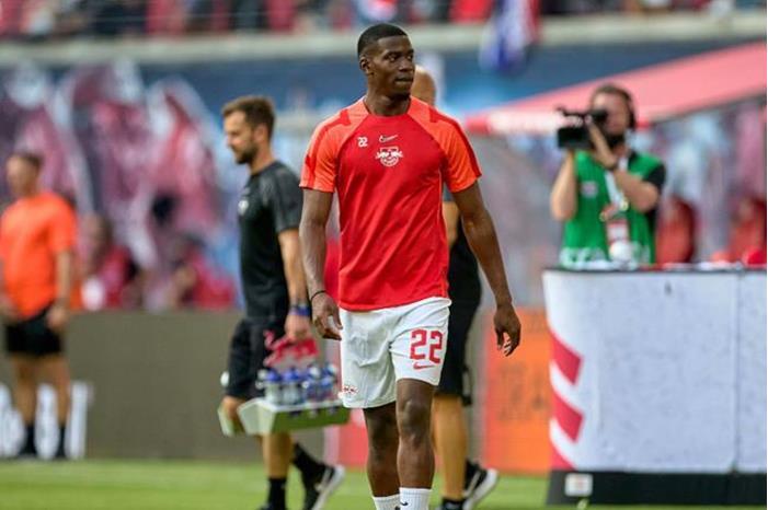 سان جيرمان يتوصل لاتفاق لضم موكيلي من لايبزيغ 62df11a24c59b745c108fca7