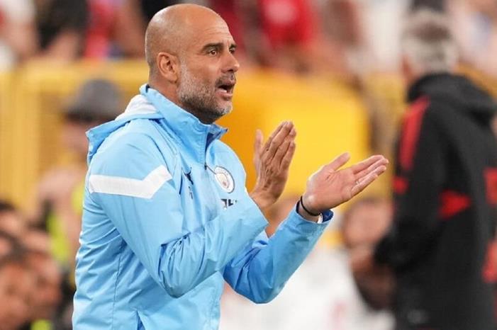 غوارديولا يدافع عن سياسة الانتقالات في مانشستر سيتي guardiola