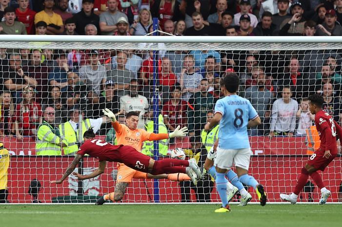 ليفربول يفوز على مان سيتي ويتوج بلقب كأس الدرع الخيرية 2200239_1659204061