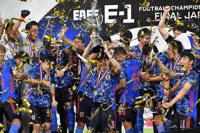 اليابان تفوز على كوريا الجنوبية وتتوج بلقب بطولة شرق آسيا Japan-EAFF-2022-Champions