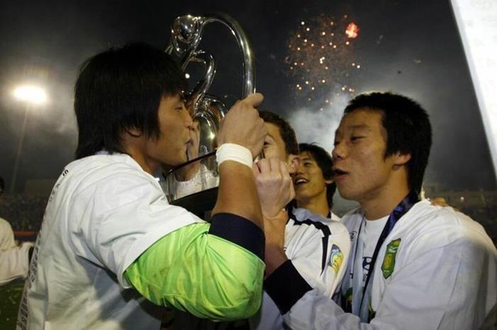 دوري أبطال آسيا 2006: جيونبوك موتورز ينقل اللقب للشرق ACL-2006-Jeonbuk-4