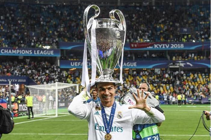 اللعب مع ميسي والعودة للريال.. 5 خيارات أمام رونالدو بعد طلبه الرحيل عن مانشستر 62c165f04c59b7168a45aa8c