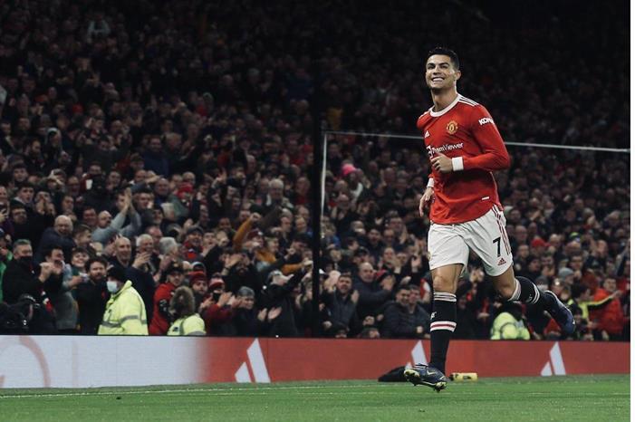 ناد إيطالي ينضم إلى سباق التعاقد مع رونالدو 2021_12_31_10_4_30_904