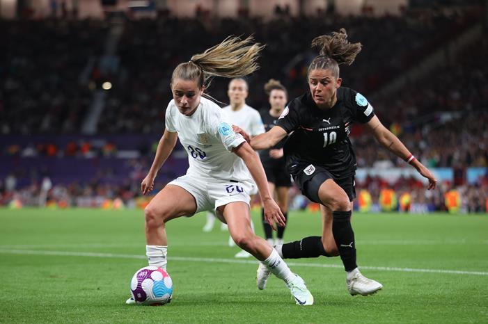 أرقام تاريخية بالمواجهة الافتتاحية لكأس أمم أوروبا VVKL2OD7DRK2RC4OPUDKBHIDAQ