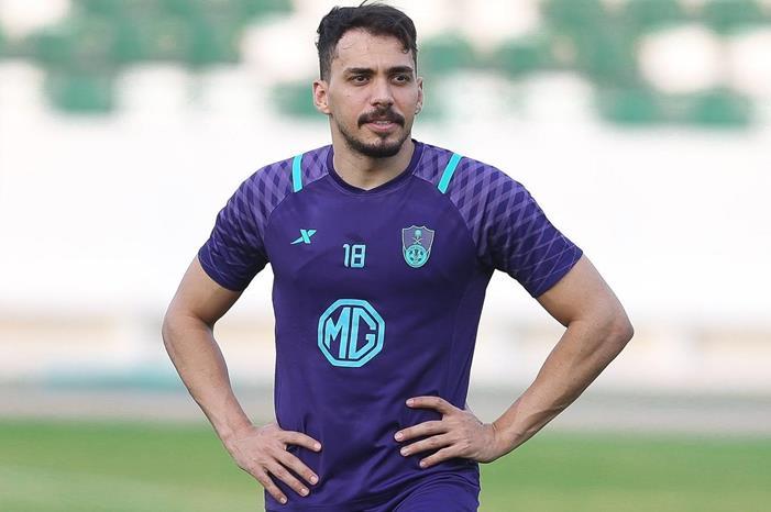 كارلوس إدواردو ينهي عقده مع الأهلي السعودي CE