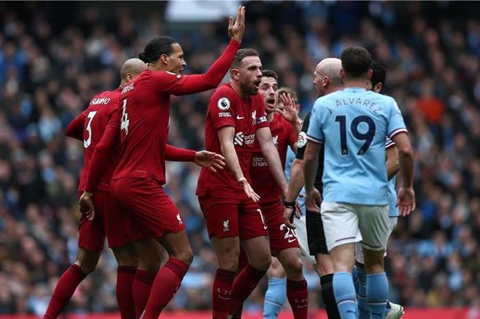 48 ساعة.. قرار مصيري ينتظر قائد ليفربول epa_soccer_2023-04_2023-04-01_2023-04-01-10554060_epa