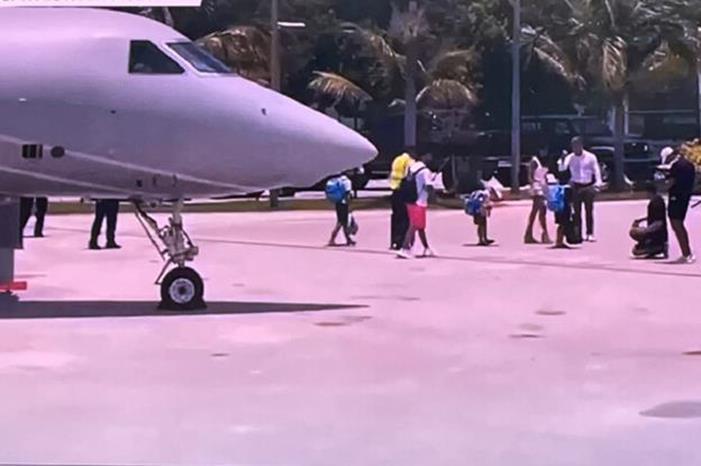 ميسي يصل إلى ميامي للانضمام لإنتر الأمريكي (فيديو) 64adba0e4236042b9d318e3f