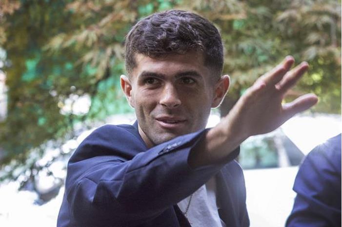 بوليسيتش يصل إلى إيطاليا للتوقيع مع نادي ميلان 64af22c14c59b7606d31bc5d