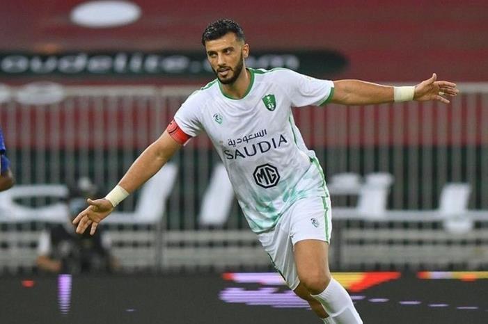 عمر السومة خارج حسابات أهلي جدة fb59453f-f8de-400a-a4eb-32e89fc45f8f_soma-5