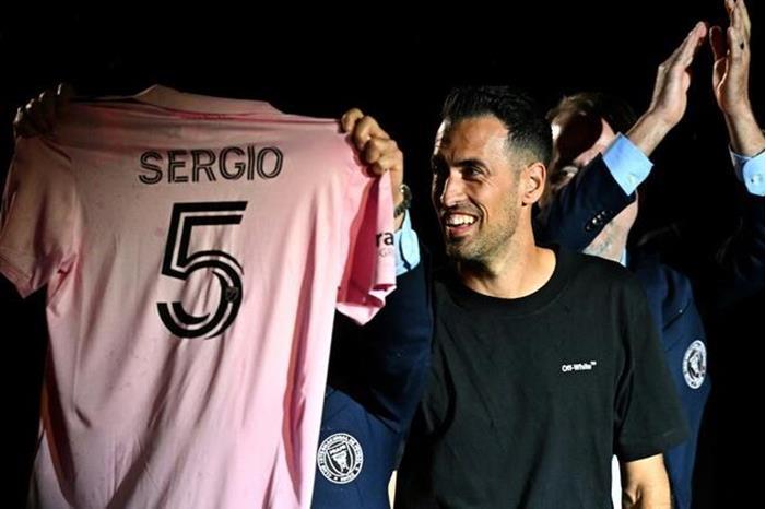 64b52eb7423604438f4a15c5