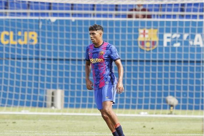 ريال بيتيس يعلن تعاقده مع المغربي شادي رياض من برشلونة 64c251104236042e6746d28d