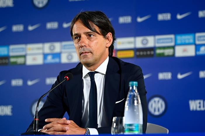 إنتر ميلان يمدد عقد سيموني إنزاجي حتى 2026 253