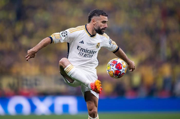 كارفاخال والكرة الذهبية.. فرصة لا تأتي مرتين photo_2024-06-02_01-08-27