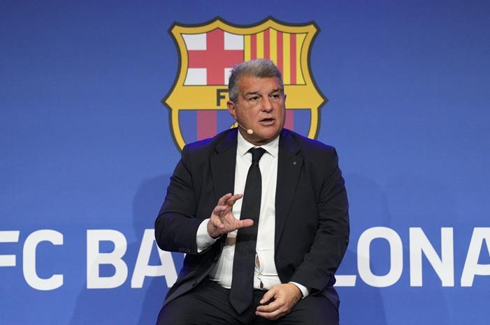 خوان-لابورتا-رئيس-نادي-برشلونة-الاسباني