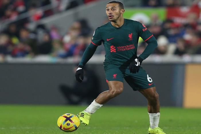 تياغو ألكانتارا يعلن اعتزاله كرة القدم 668c542942360445ce65a279