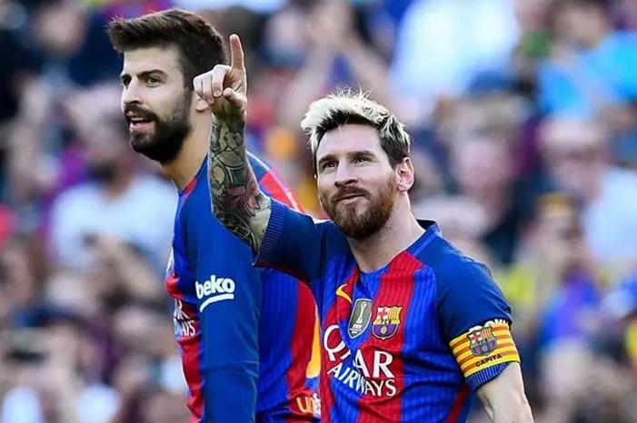 حقيقة دعوة برشلونة لميسي لحضور حفل افتتاح كامب نو Capture