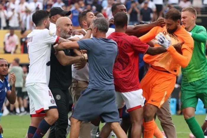 تقارير: إنريكي مهدد بالمنع من التدريب Capture