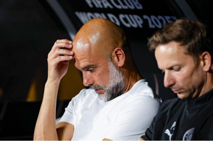 مانشستر سيتي يعرض 6 لاعبين للبيع بقرار من جوارديولا Capture