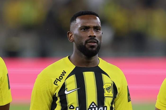 تطورات جديدة تحسم مستقبل عبدالعزيز البيشي مع الاتحاد Capture