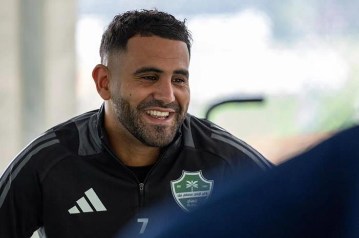 رياض محرز: الجدية سلاح الأهلي في معسكره النمساوي Capture