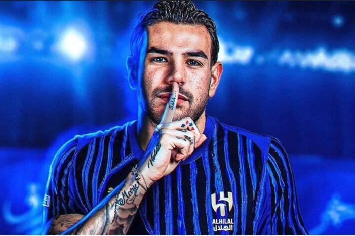 ثيو هيرنانديز: كانسيلو ساعدني قبل الانضمام إلى الهلال Capture